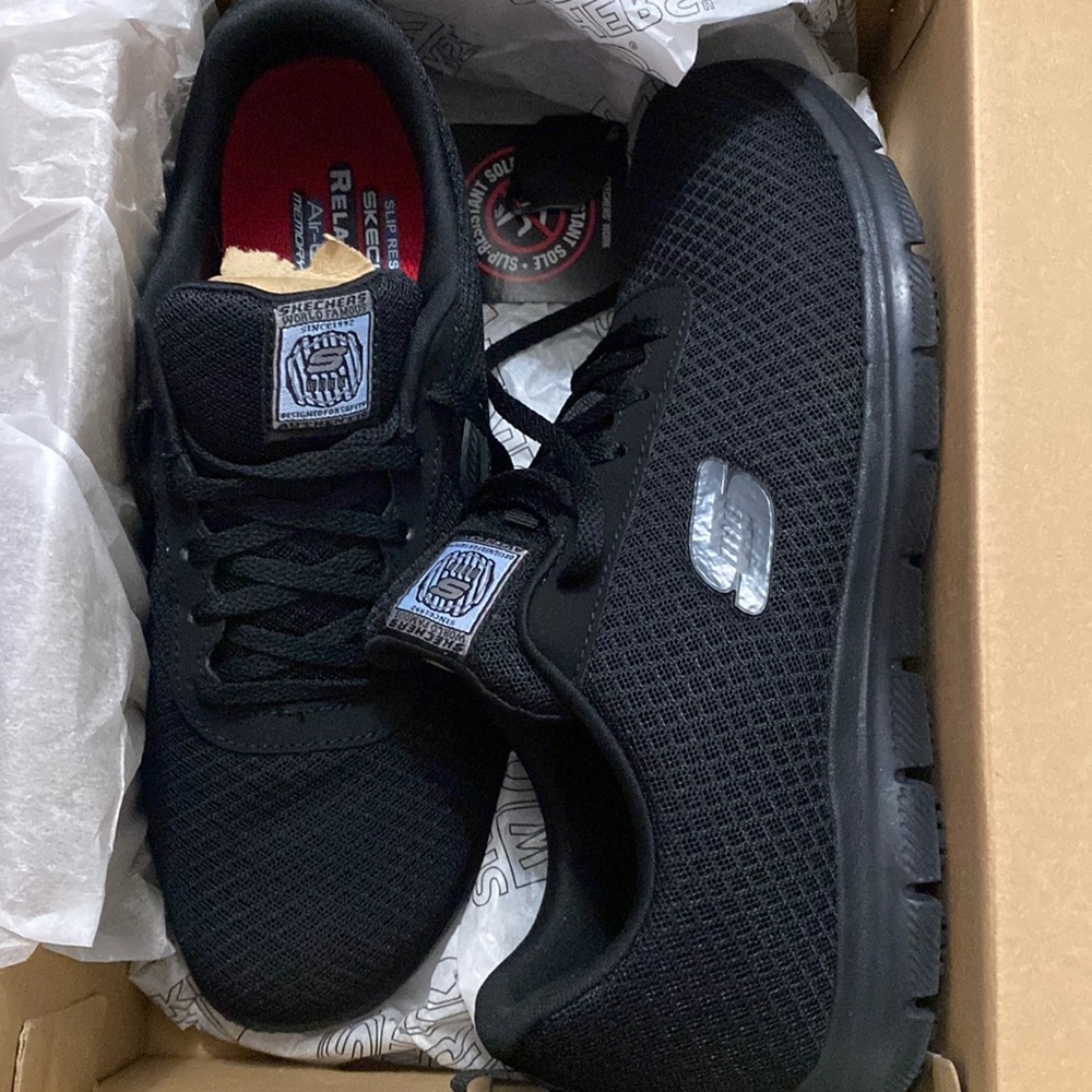Slip-resistant sketchers